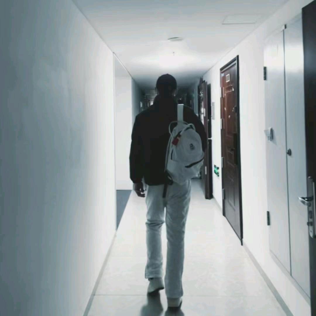 抱抱.