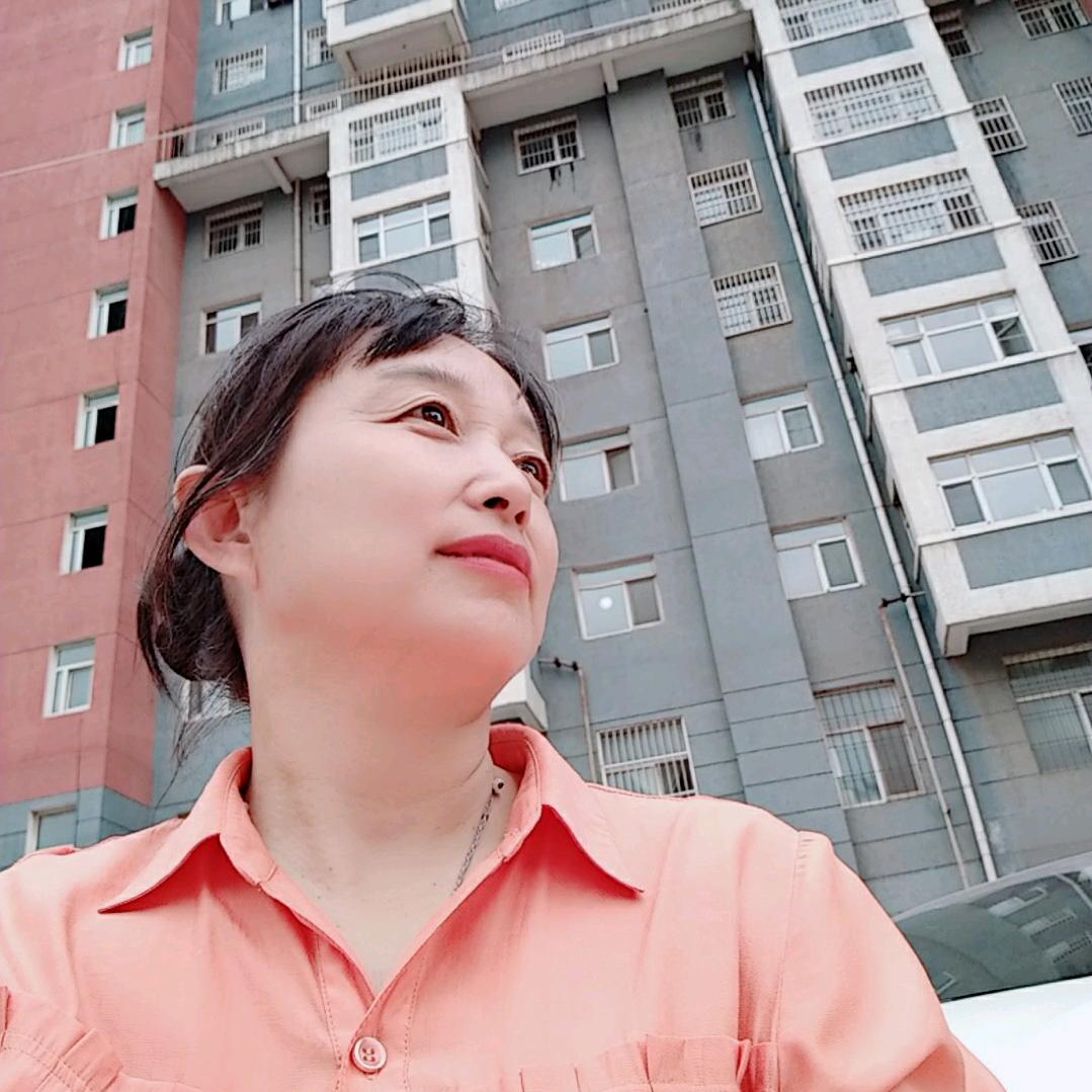 霞姐改衣服修拉链