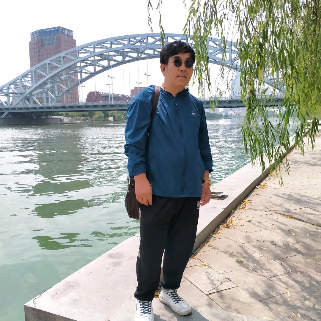 唱不好的大叔
