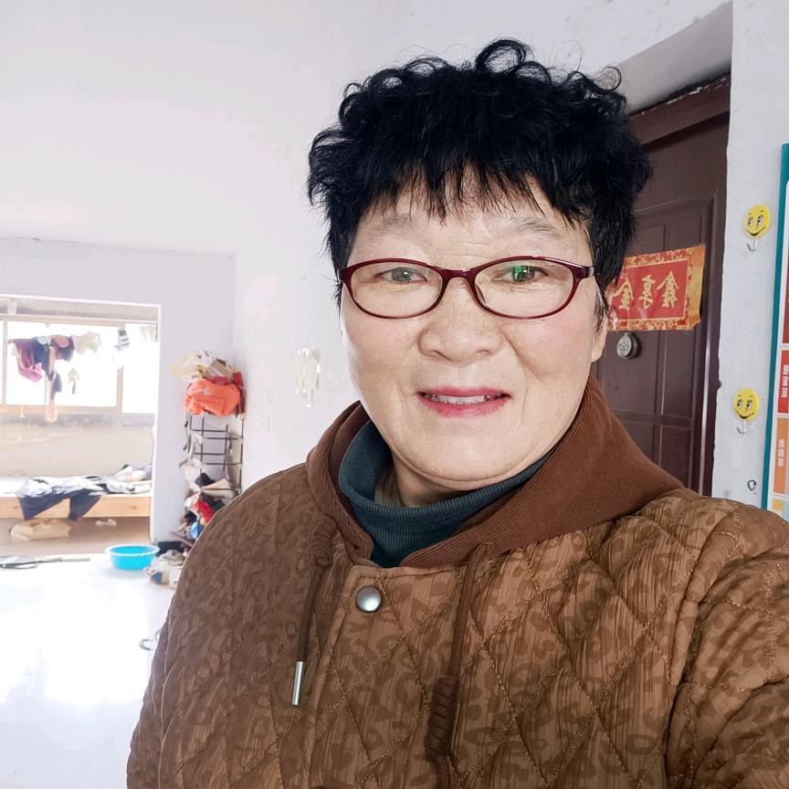 眼镜姐