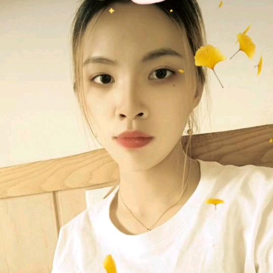 ฅ 如•花ﻌ似•玉♡