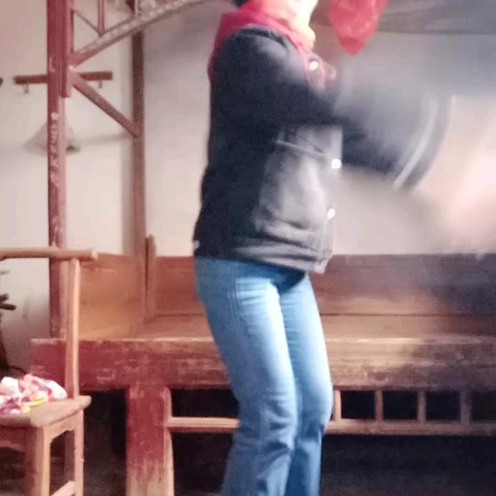 旷明兰