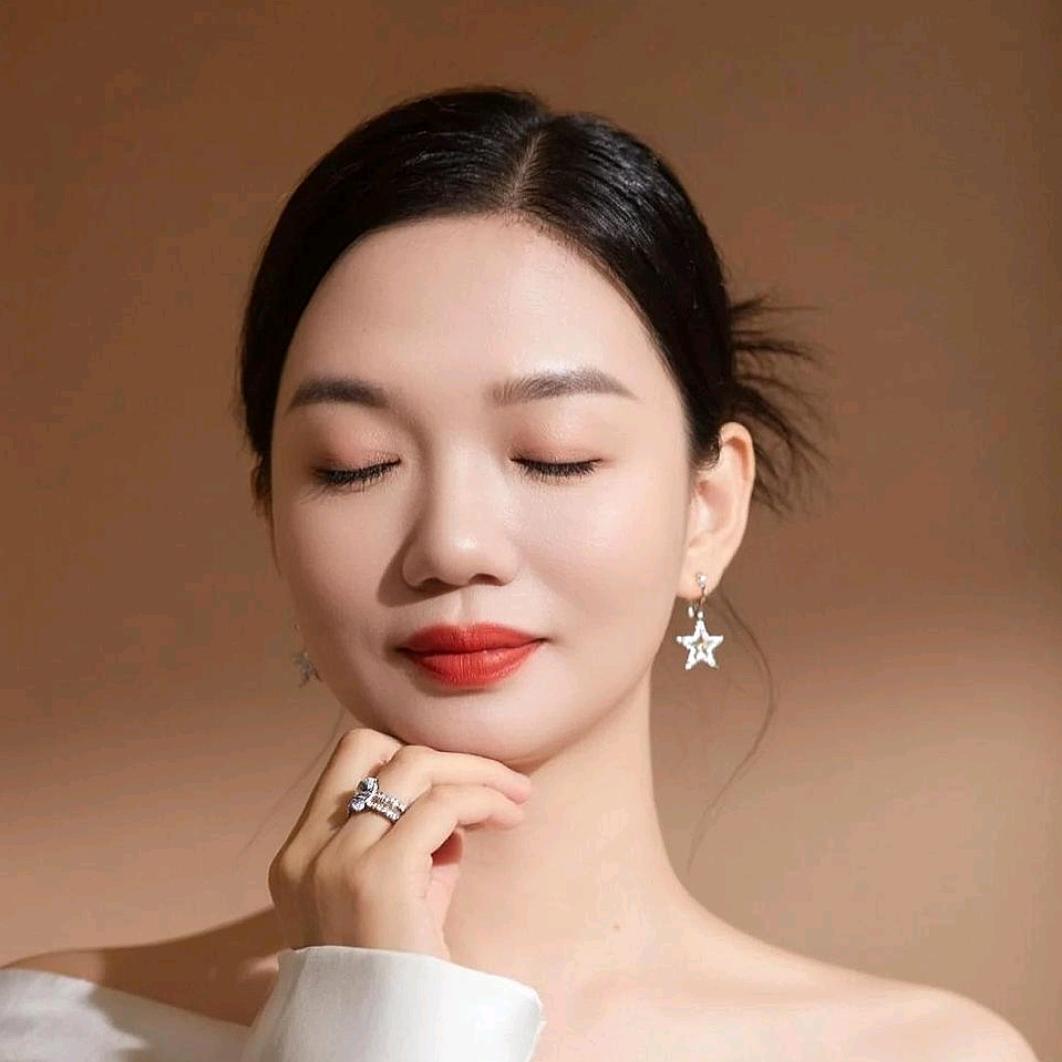 龙昊麻麻