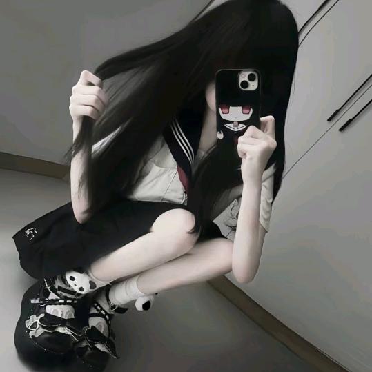 琳琳.