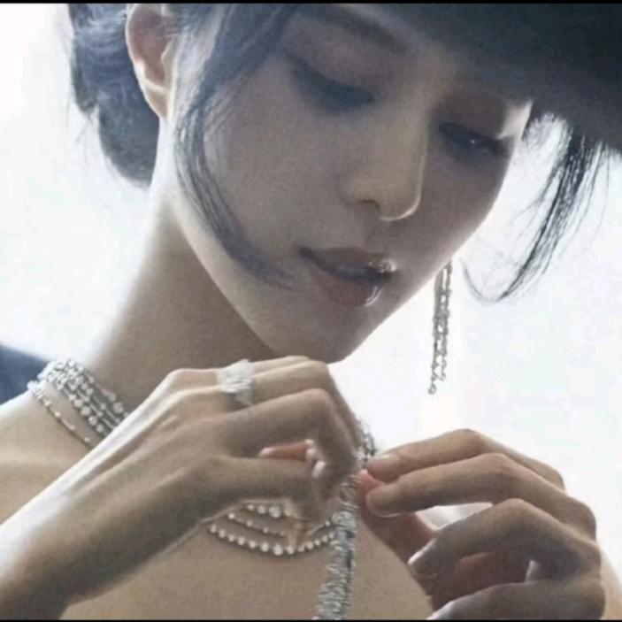 谈恋爱不回消息的都该死，看屁，你也死