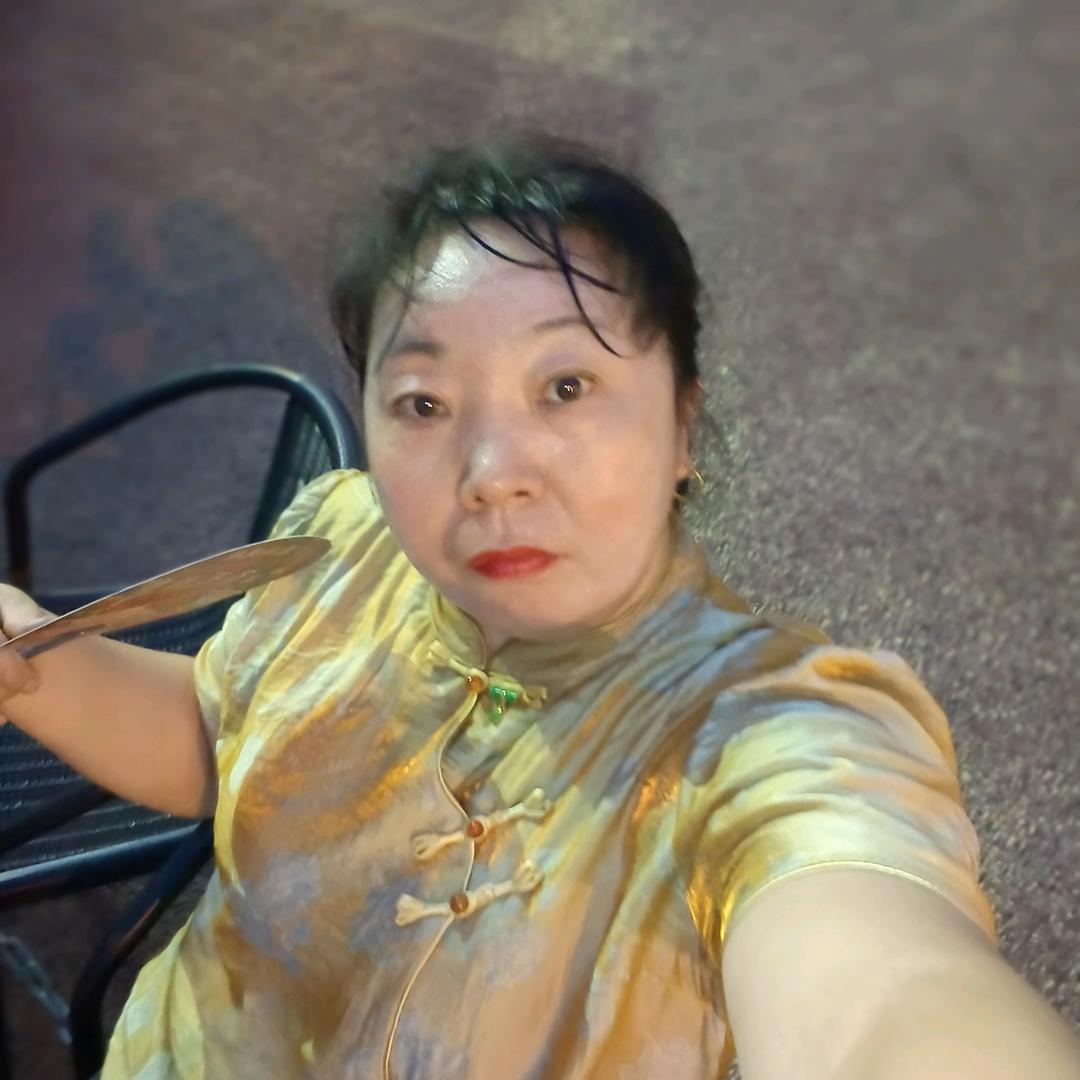 以身为饵，j不定时开播，