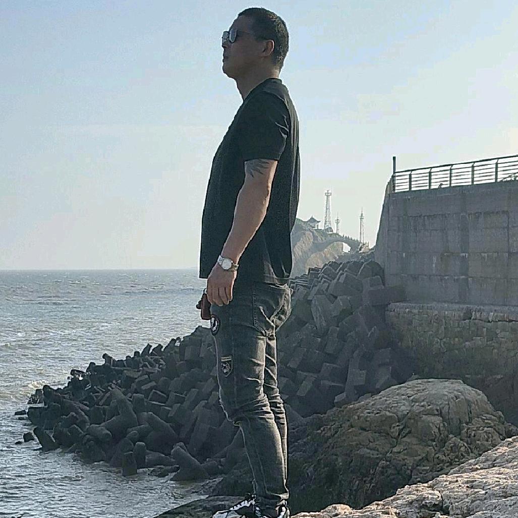 简单的男人