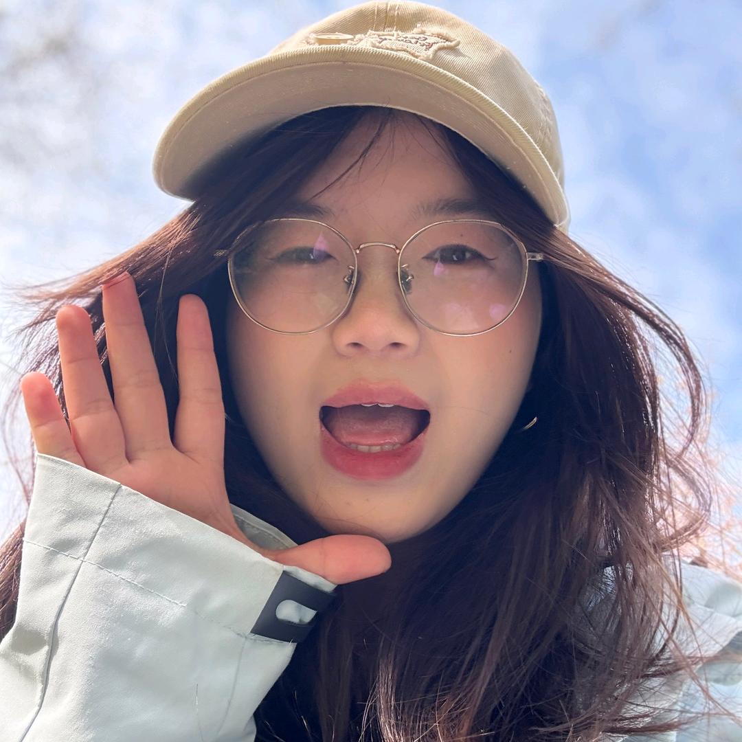 小叶小叶生活比耶✌