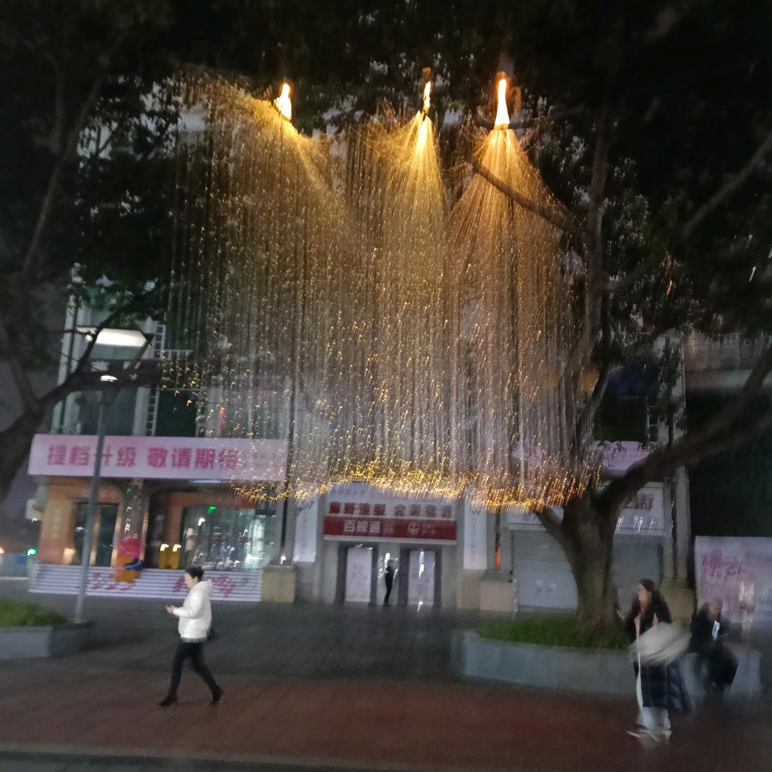 脱颖