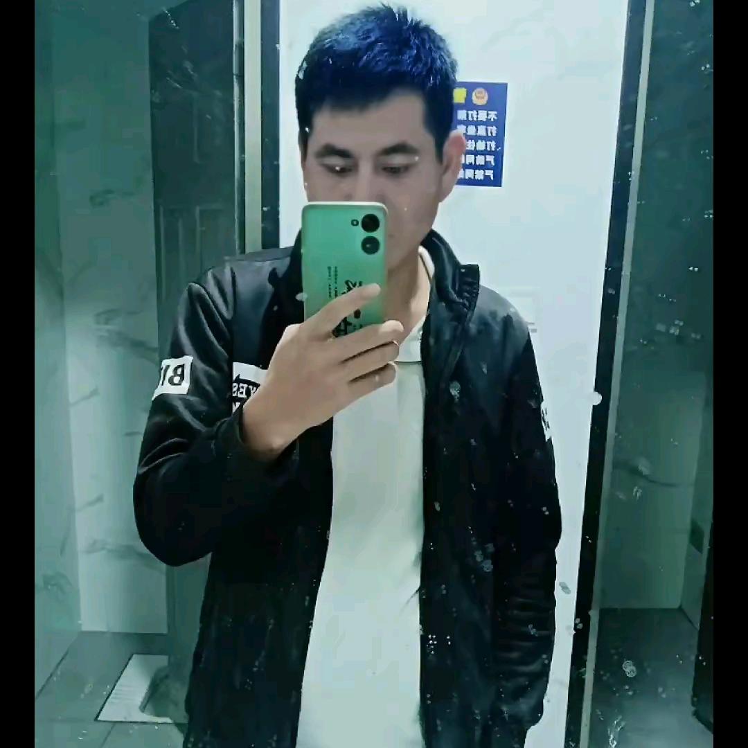 彝乡啊財哥