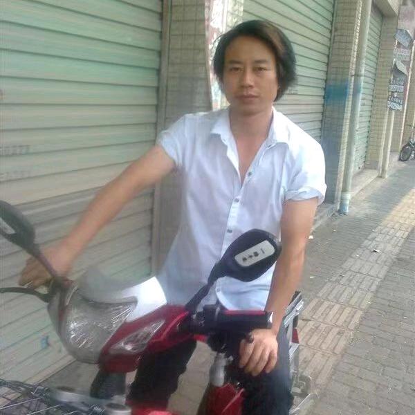 周卓文