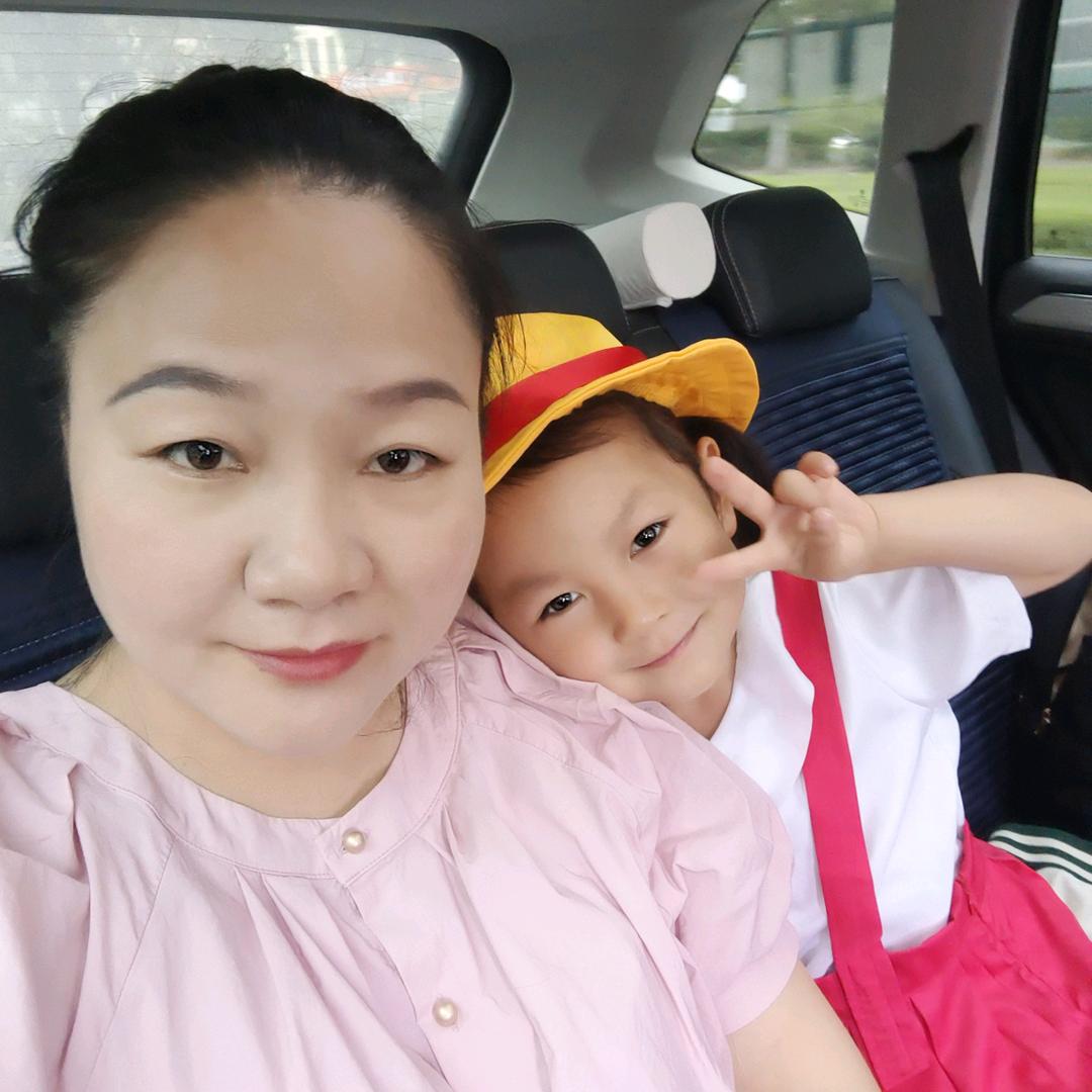 Cathy li