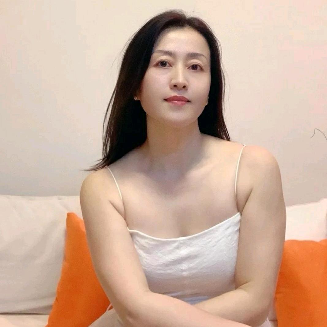 单身中(龙丽华)