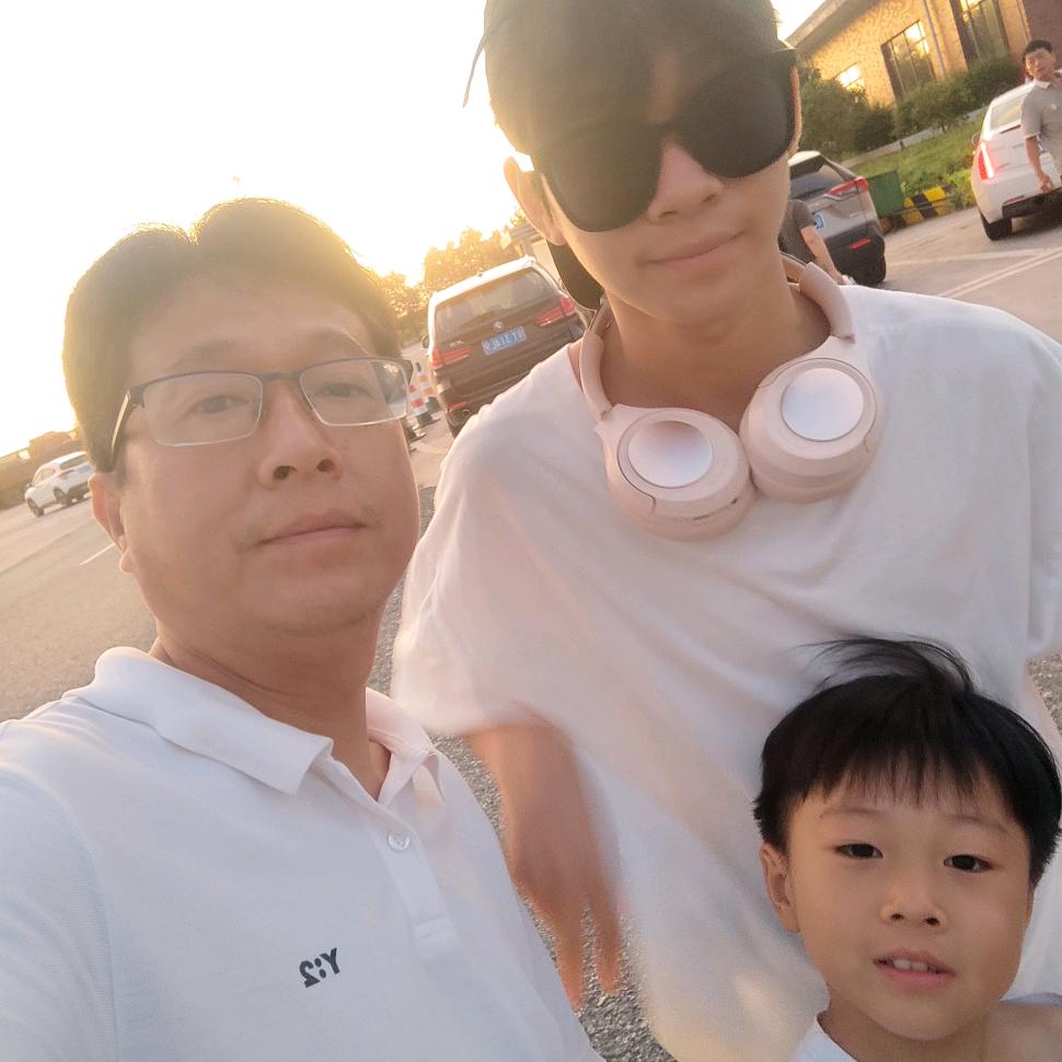 就爱唱歌