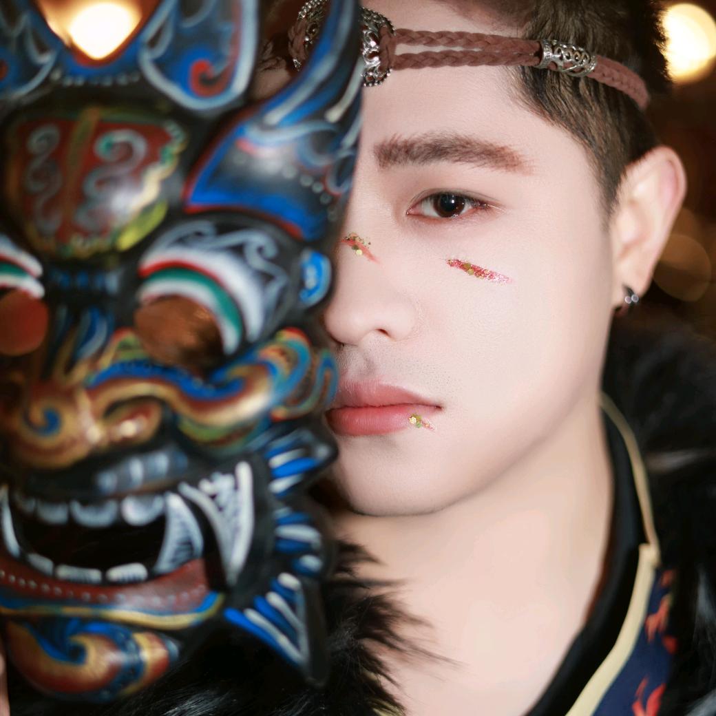 可以叫我小五呀