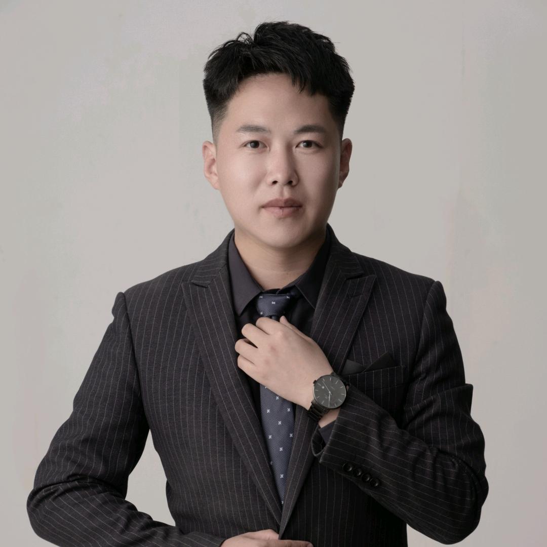 崛起•翎云府 鲁先帅