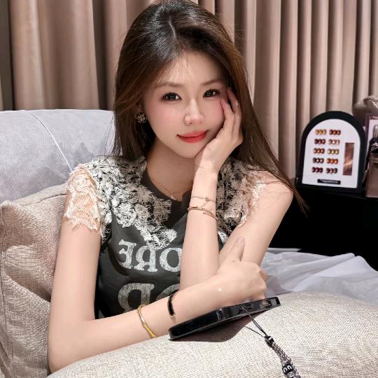 雪璃🥟⁵²⁹⁹