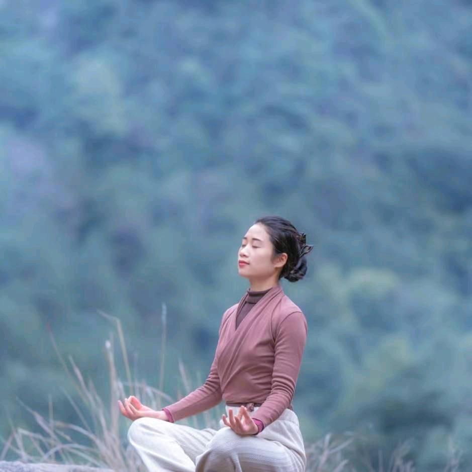 周宁瑜伽老师阮淋