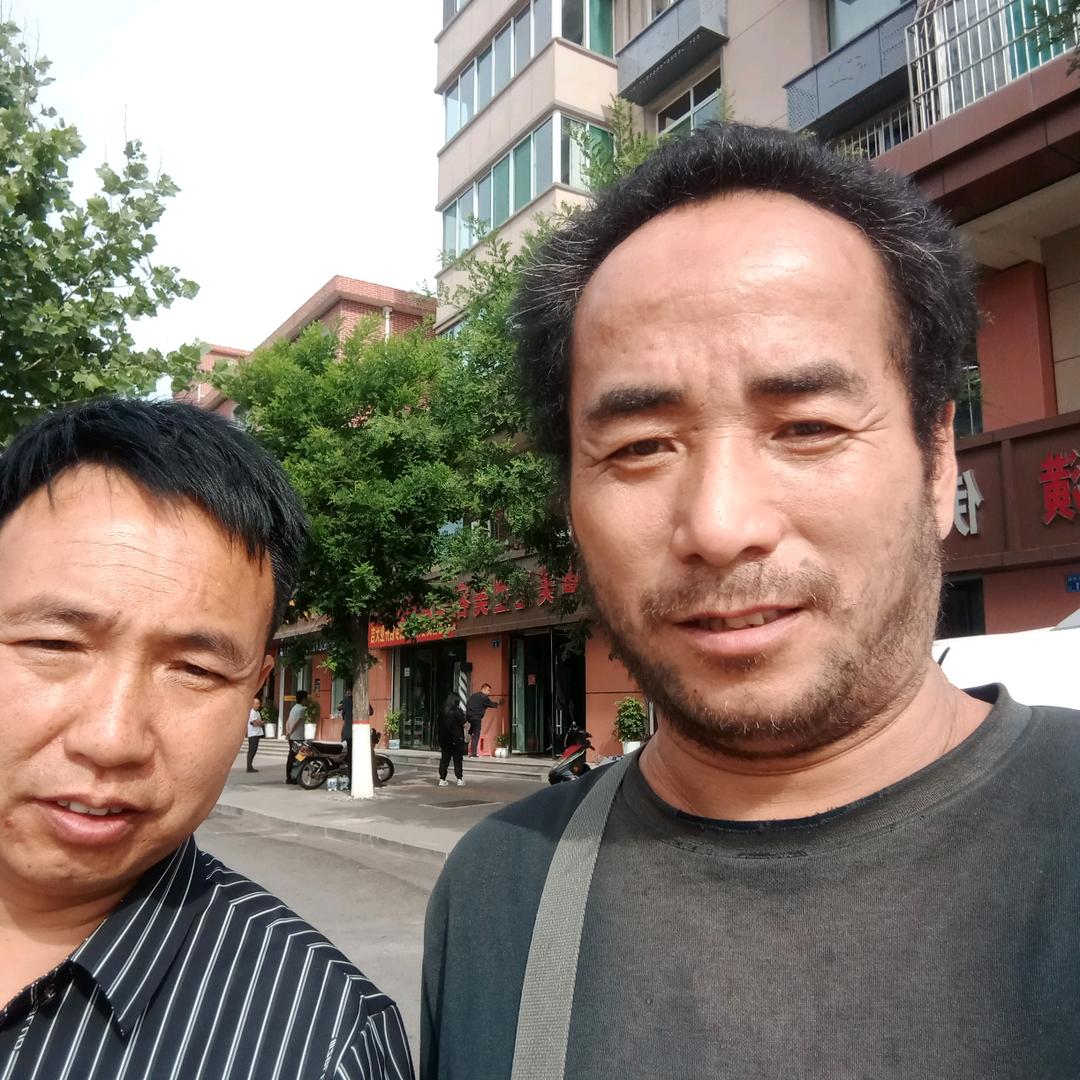 大好人奉献爱心