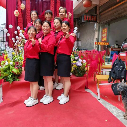 用户蚕忙女子管乐队，黄翠凤，