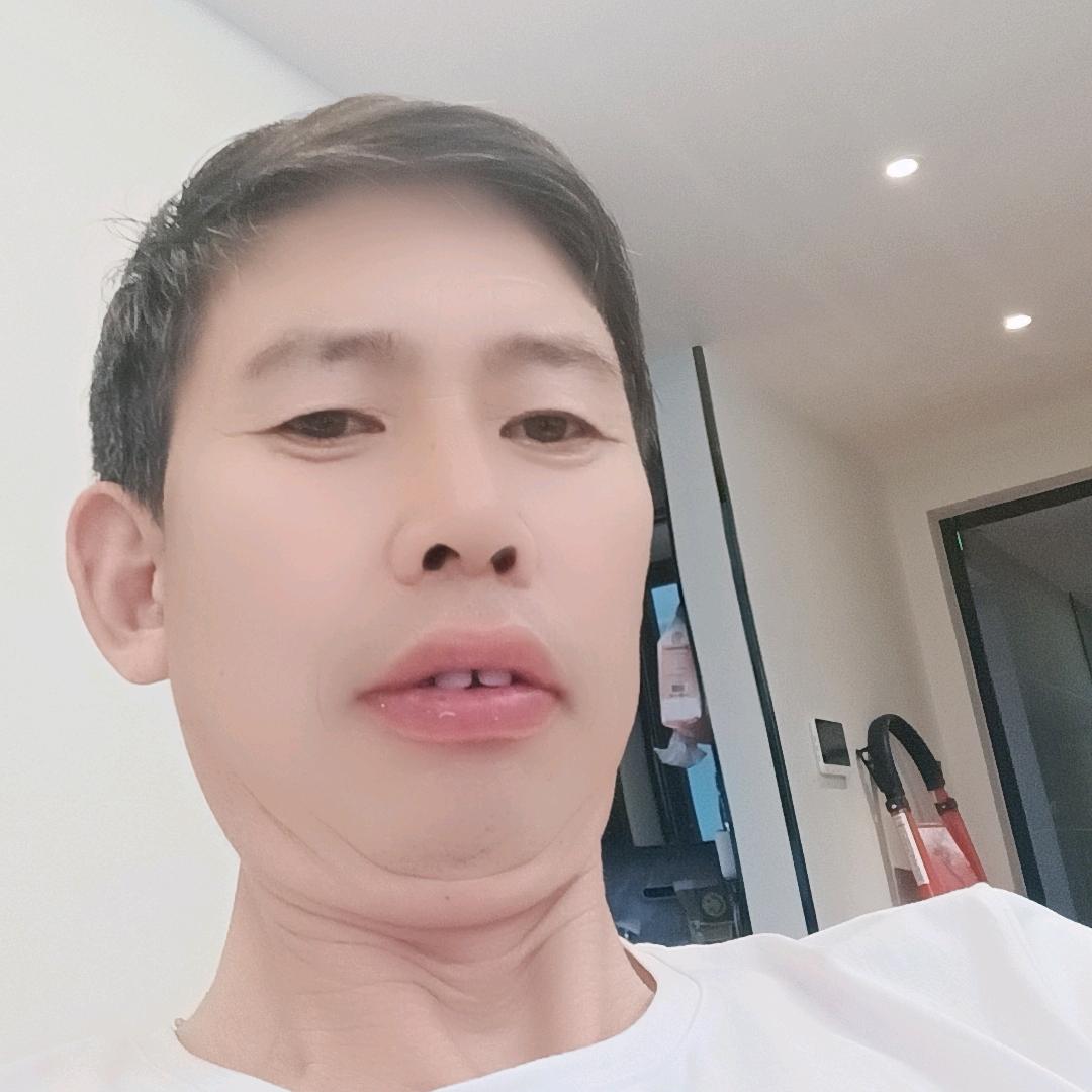 梁长华