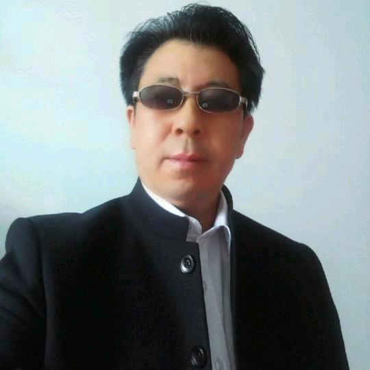 半杯心碎半杯泪