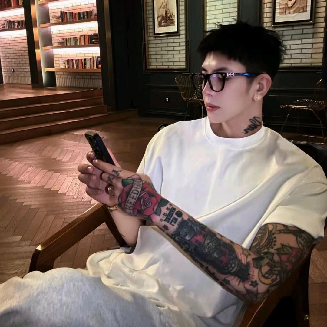 刘铠川（消失版）