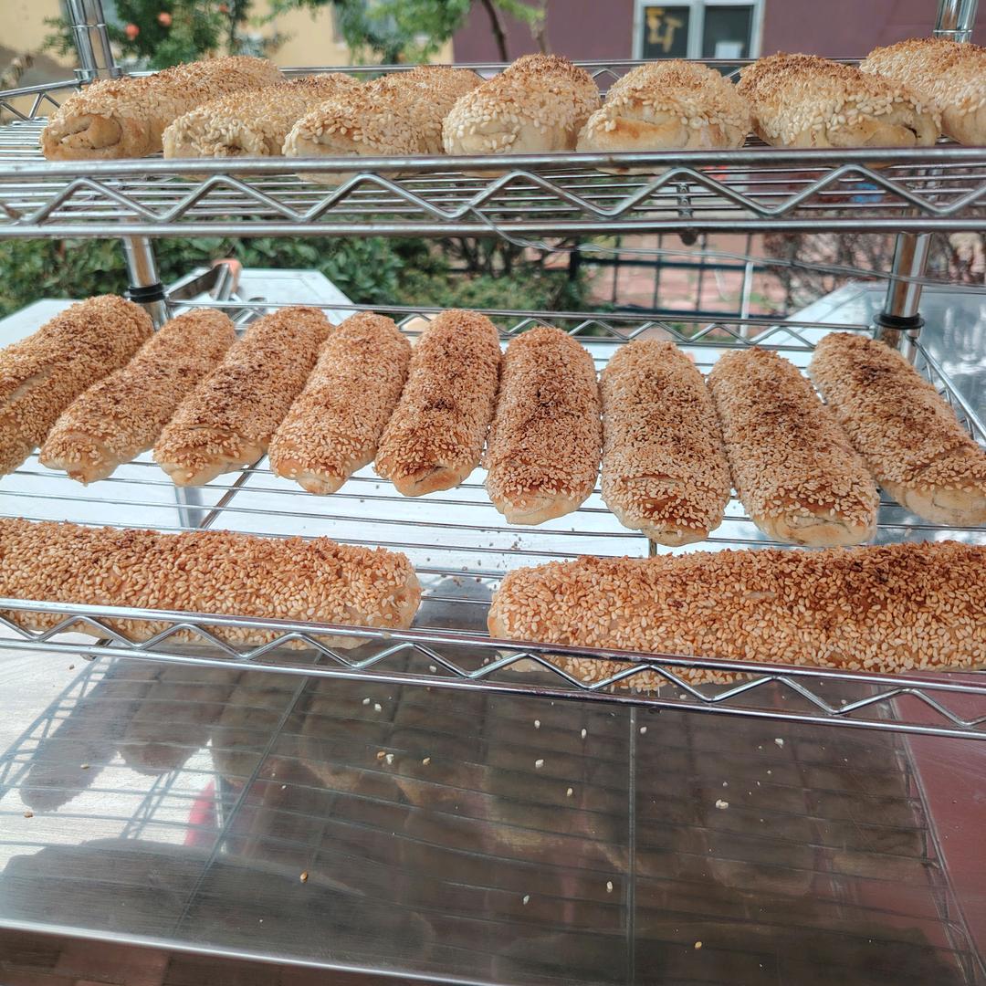 芝麻酥香烤饼