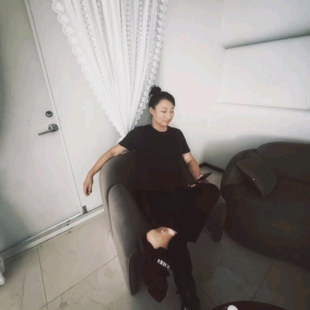 奇台🐮小妹