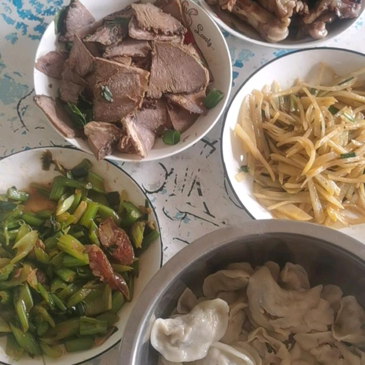 专打瘸子那条好腿