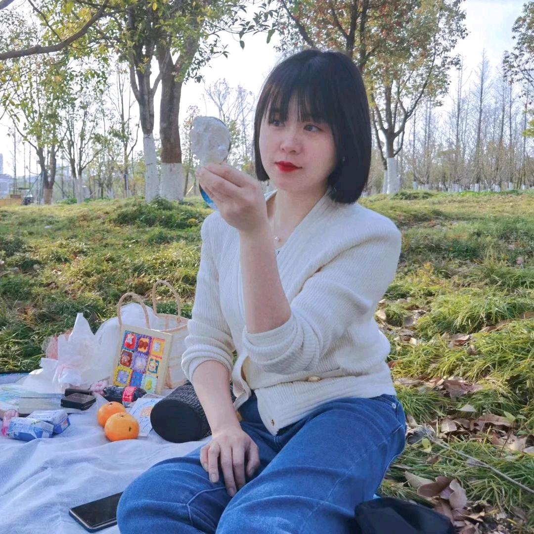 卢舒妍