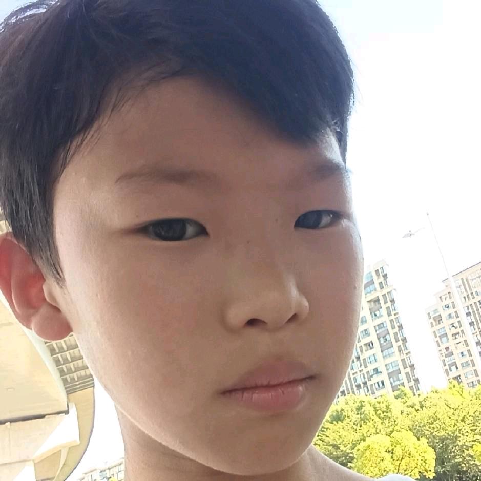 卜训英
