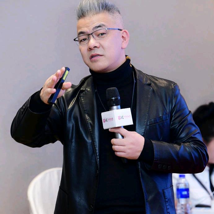 老狼人格心理学