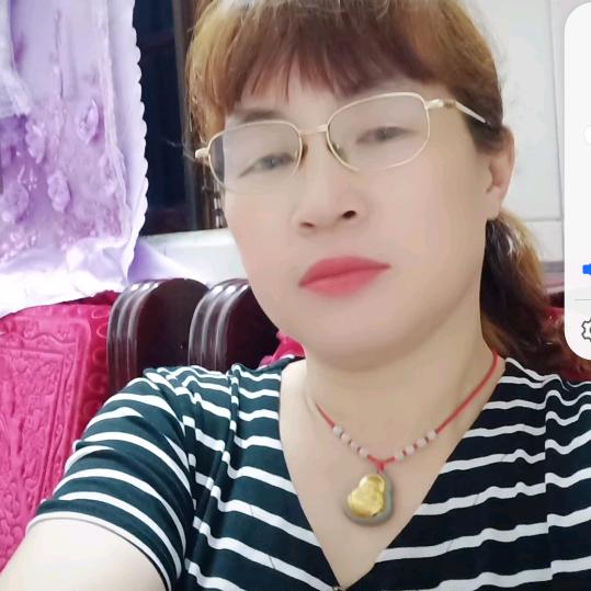 何成…
