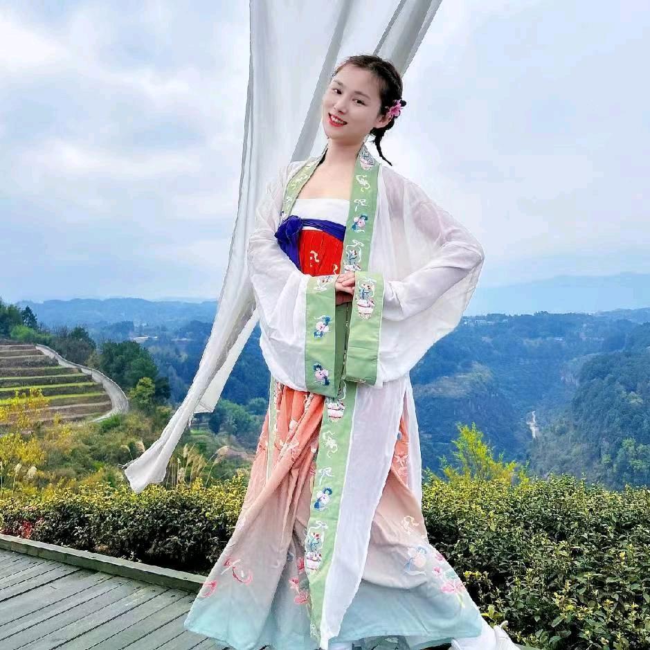 古镇🍃红妹儿💕