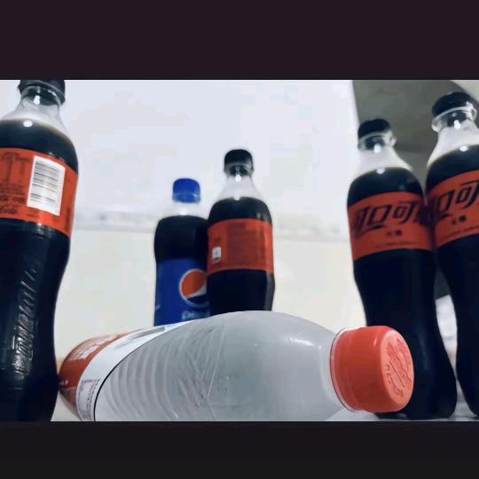 手中握着格桑花啊