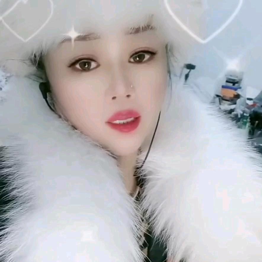 何花单身女人