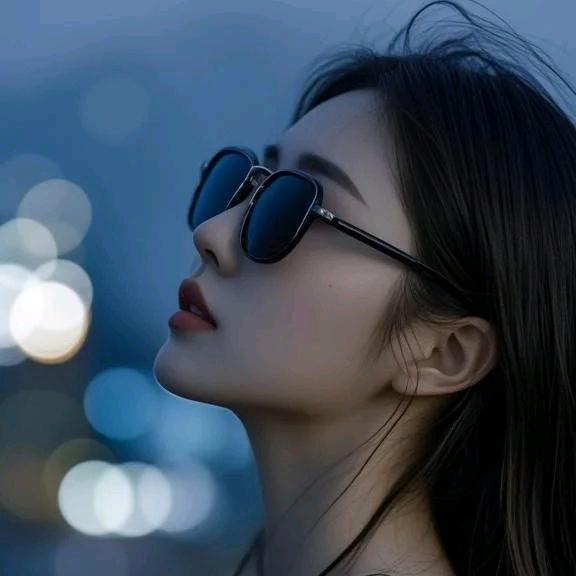 柏小泉眼镜