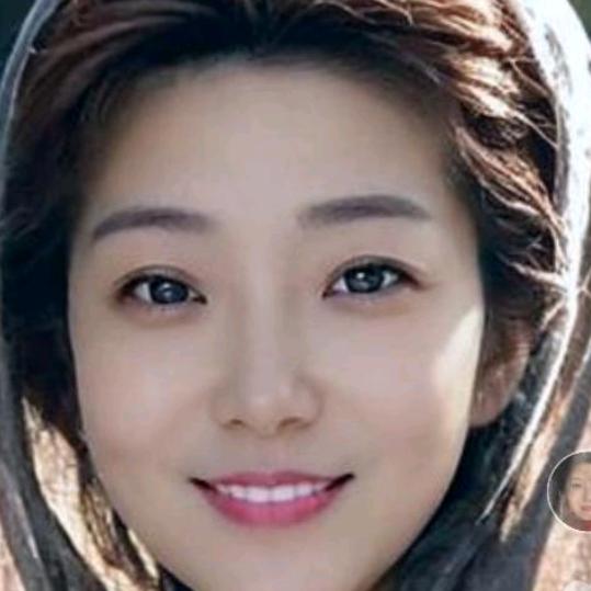 芳姐  ( 樊 )