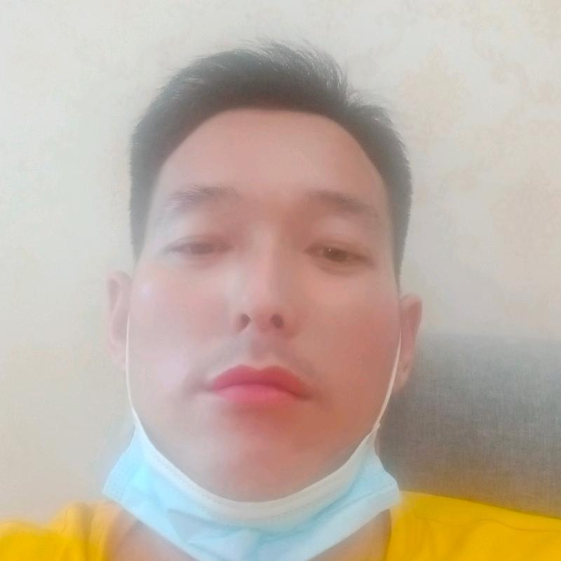 阳光走在风雨中