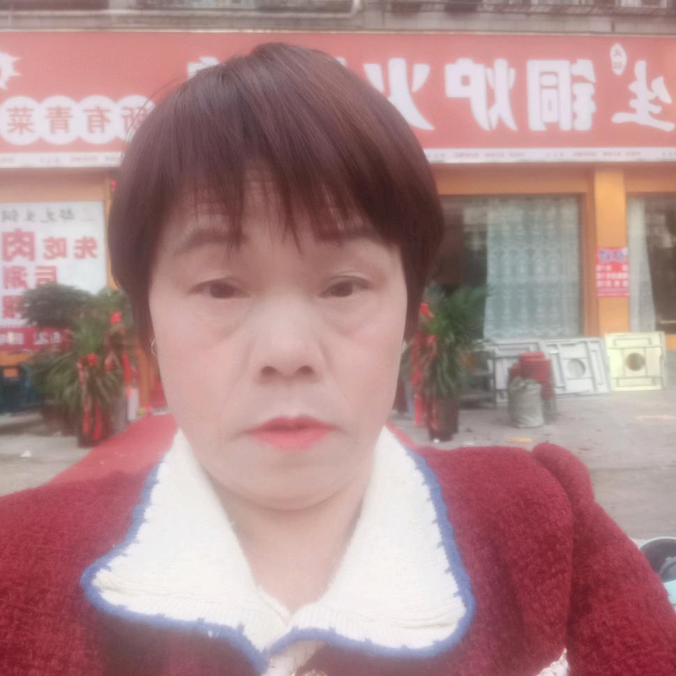 荣荣