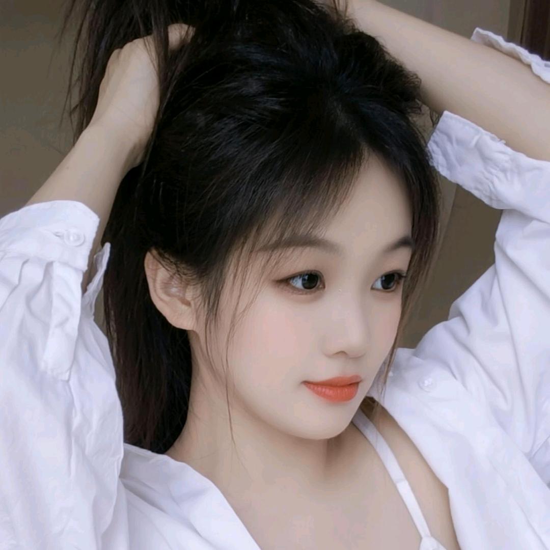 嘻哈👑小胖妮儿
