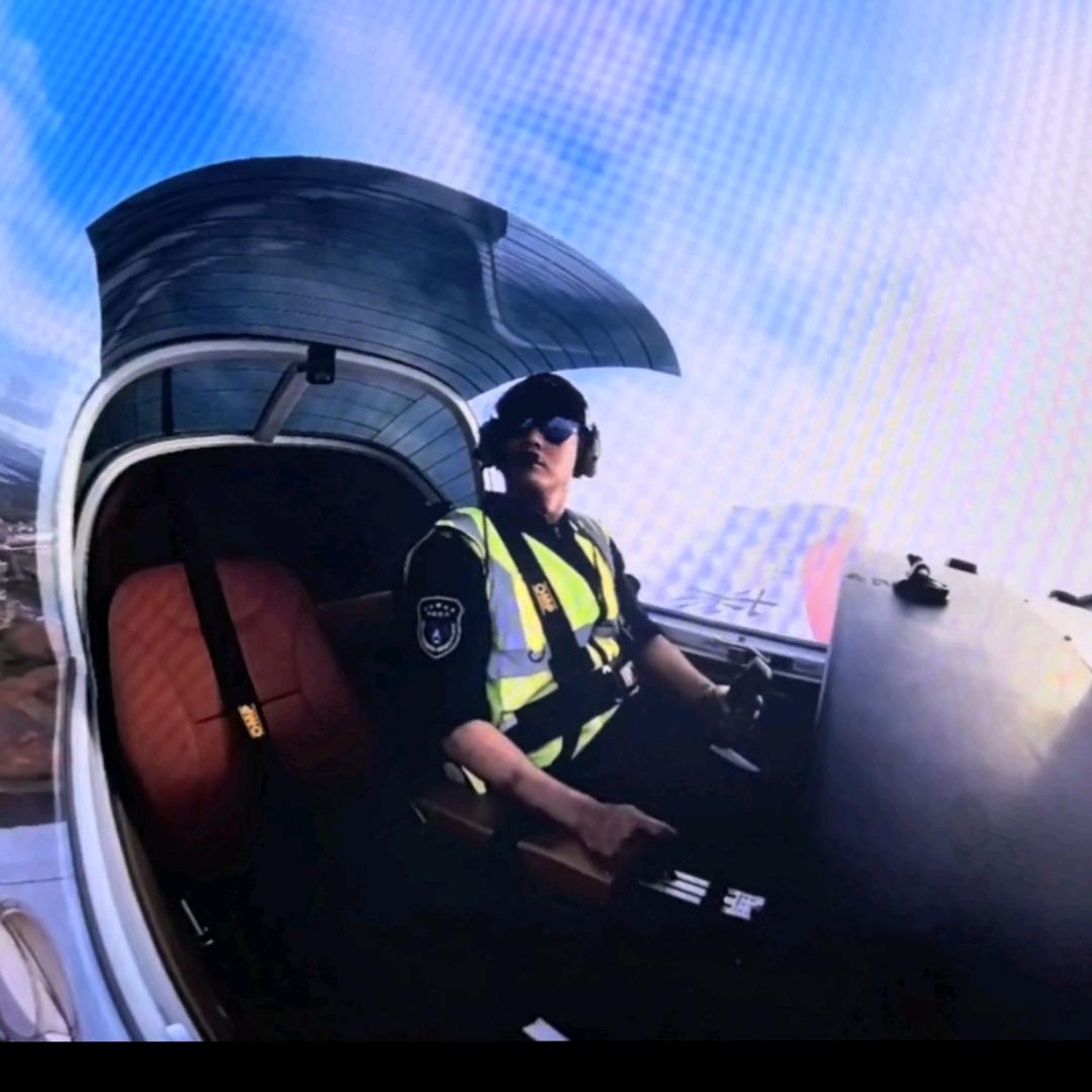 @南昌机长朱会飞