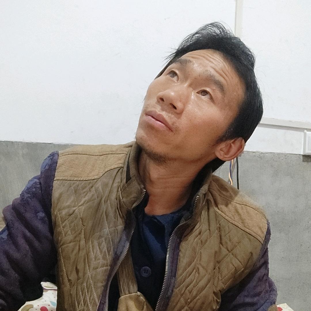 录云哥