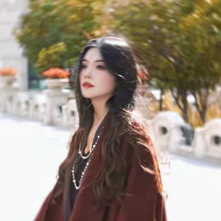 千屿Sheila～穿搭分享