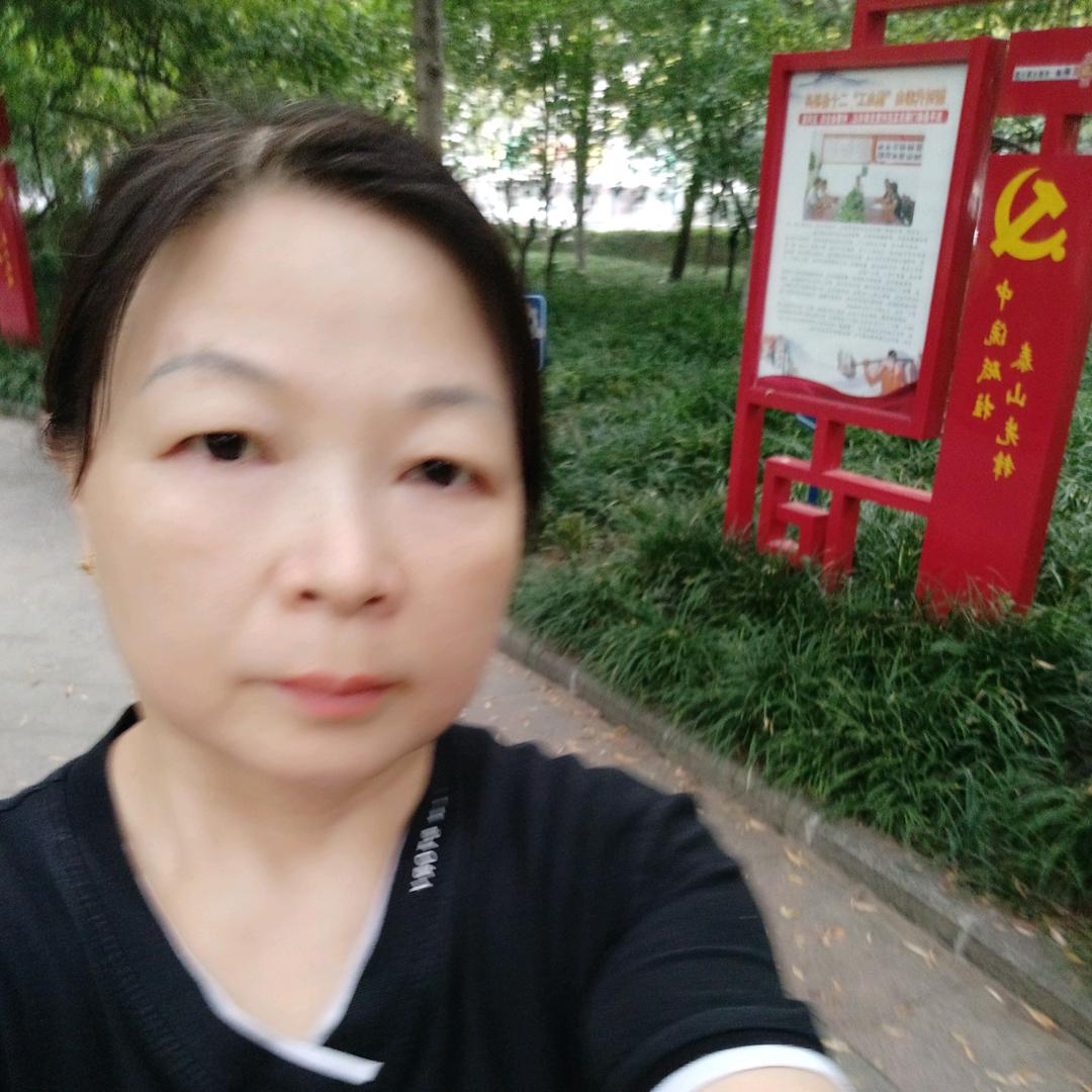 荣姐吖