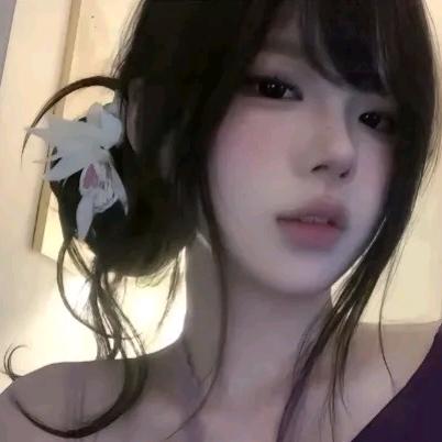 微岚昕