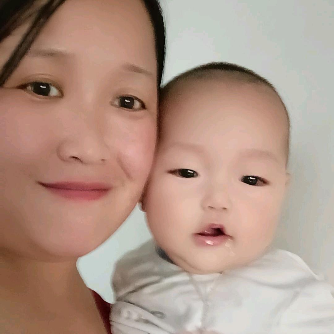 嘟嘟妈妈带娃记