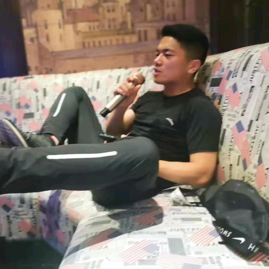 阿洋不困🏸