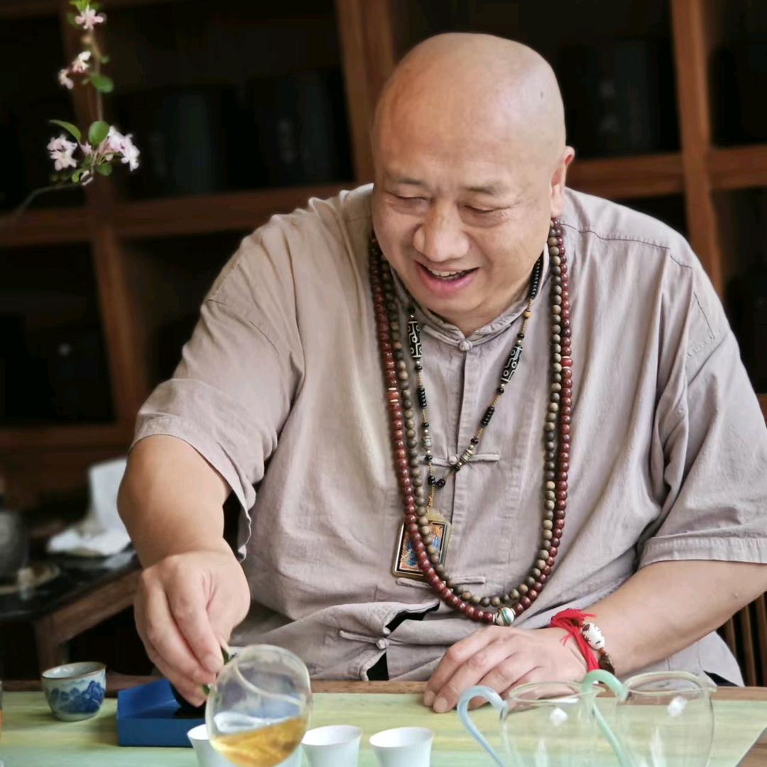 侯哥寻茶